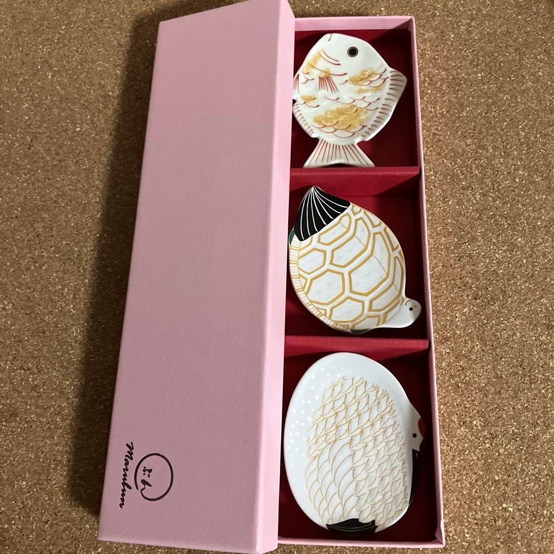 林九郎窯 金彩ロココ様式紋小鉢 5客揃 小鉢（~12cm）｜創亭やぶきたオンライン 波佐見焼 林九郎窯 金彩染錦